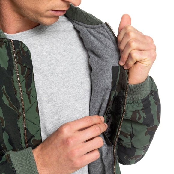 🔥Quiksilver Hakata Bay Bomber Jacket NWT - Picture 5 of 9